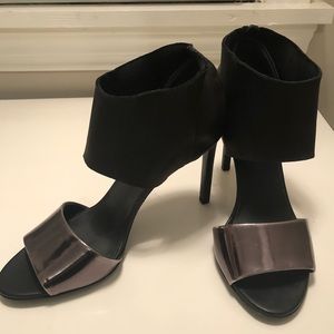 VINCE Stephanie Peep Toe Ankle Strap